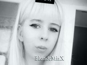 BlondeMiaX