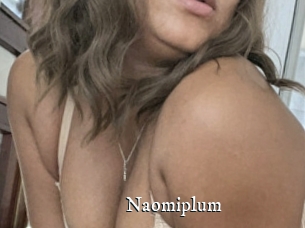 Naomiplum