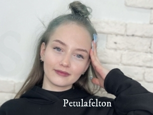 Petulafelton